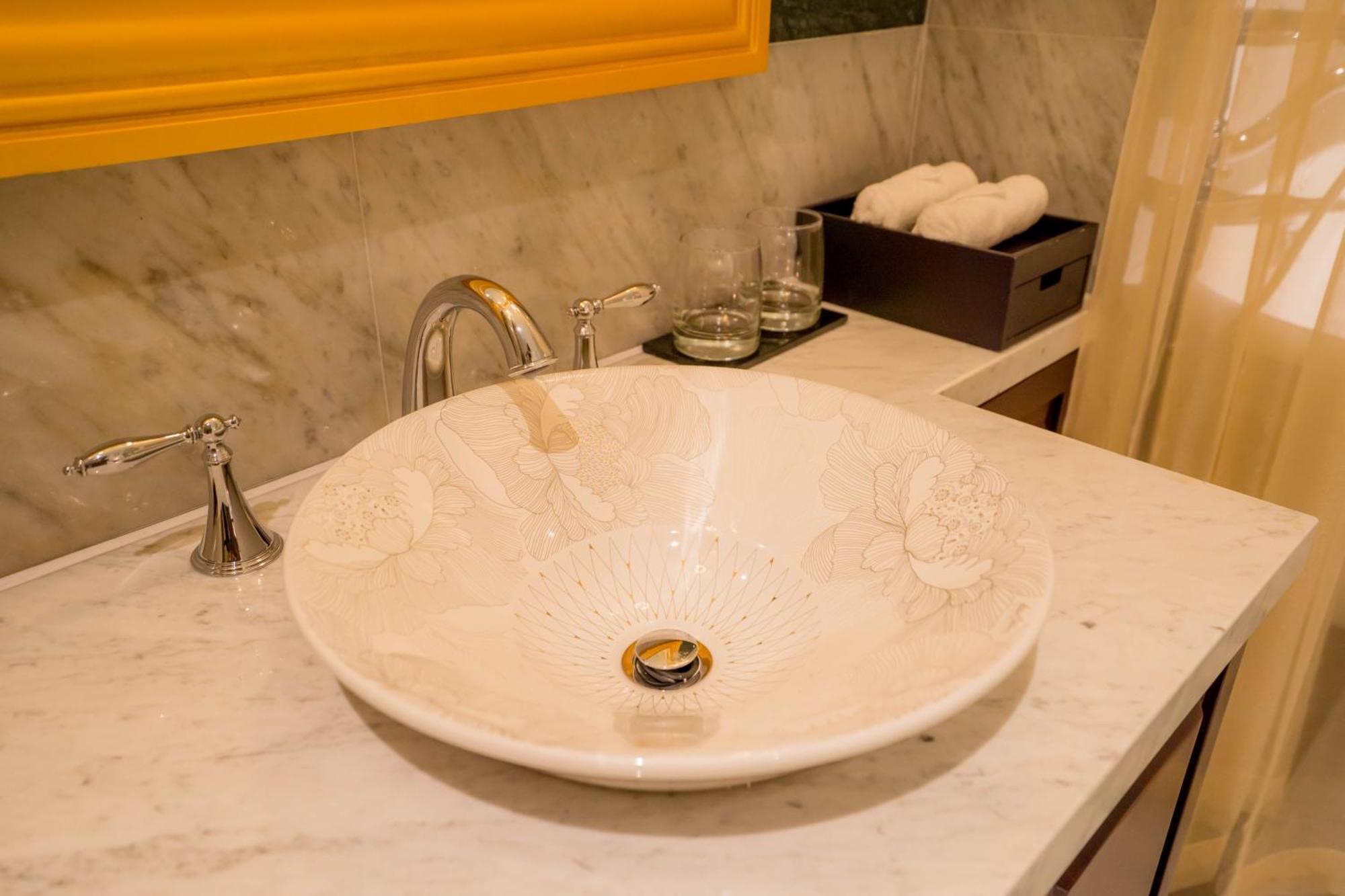 Hotel Regal Collection House Duong Canh Esterno foto